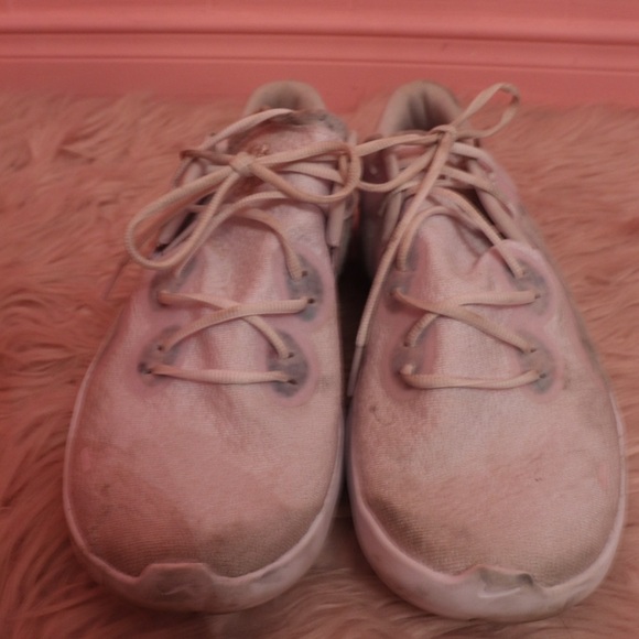 NIKE Flex Run Pink Athletic Shoes - Picture 5 of 7